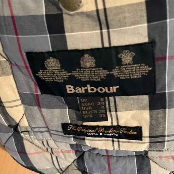 Barbour Black Quilted Puffer Jacket - Picture 9 of 9